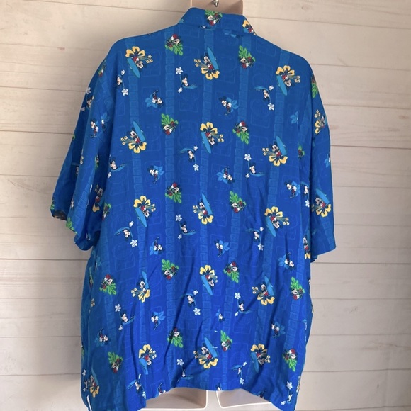 Disney Store Exclusive Size XL Surfer Mickey Mouse Blue Hawaiian Camp Shirt - Picture 6 of 7